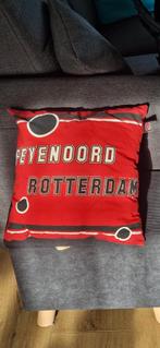 Feyenoord Kussen - Rood/Wit, Huis en Inrichting, Ophalen of Verzenden, Zo goed als nieuw, Rood, Vierkant