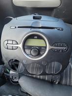 Mazda 2 radio, Auto diversen, Autoradio's, Zo goed als nieuw, Ophalen