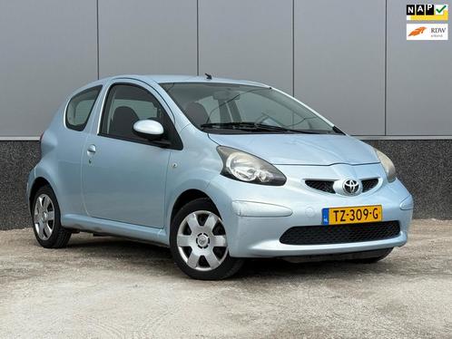 Toyota Aygo 1.0-12V Airco, Rijdt goed!, Auto's, Toyota, Bedrijf, Te koop, Aygo, ABS, Airbags, Airconditioning, Metallic lak, Radio