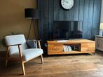 Massief eiken hout tv kast. Gratis! Moet weg!, Huis en Inrichting, 150 tot 200 cm, Eikenhout, Ophalen of Verzenden, Zo goed als nieuw