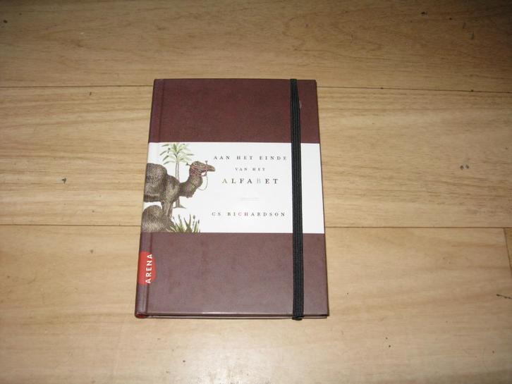 CS richardson - Aan het einde van het alfabet (2122), Boeken, Romans, Zo goed als nieuw, Ophalen of Verzenden