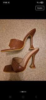 Leuke hakken, Kleding | Dames, Schoenen, Ophalen of Verzenden, Zo goed als nieuw, Zwart