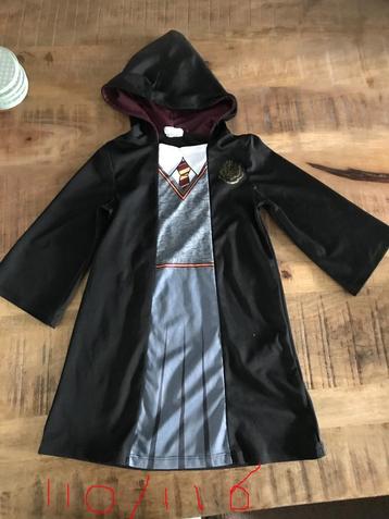 Harry Potter (H&M) 110/116 beschikbaar voor biedingen