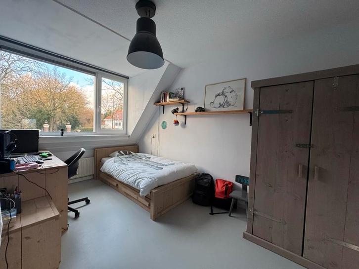 Jongenskamer meubels: Kast, nachtkastje, bed & bureau, Huis en Inrichting, Kasten | Kledingkasten, Gebruikt, 150 tot 200 cm, 100 tot 150 cm