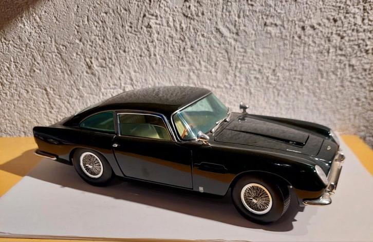 Aston Martin DB5, Hobby en Vrije tijd, Modelauto's | 1:18, Zo goed als nieuw, Overige merken, Ophalen of Verzenden