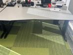 Bureau met knik, Ophalen, Zo goed als nieuw, Bureau