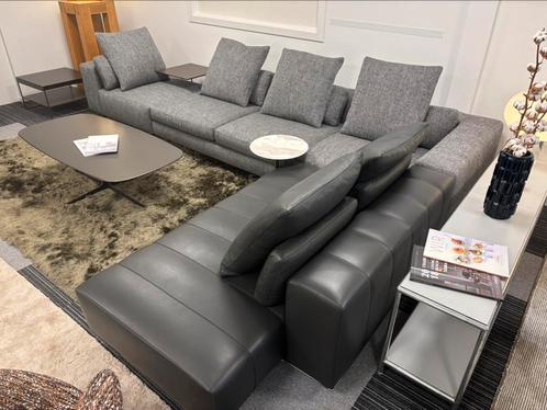 Minotti Freeman modulaire hoekbank stof G / leder Aspen, Huis en Inrichting, Banken | Voetenbanken en Poefen, Zo goed als nieuw