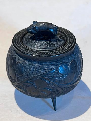 Irish bog oak ink well ierse inktpot beschikbaar voor biedingen