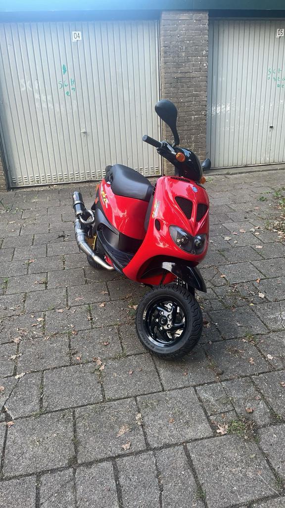 zip sp98 172cc stage 3 A2, Fietsen en Brommers, Scooters | Piaggio, Zo goed als nieuw, Zip, Maximaal 45 km/u, Tweetakt, Ophalen of Verzenden