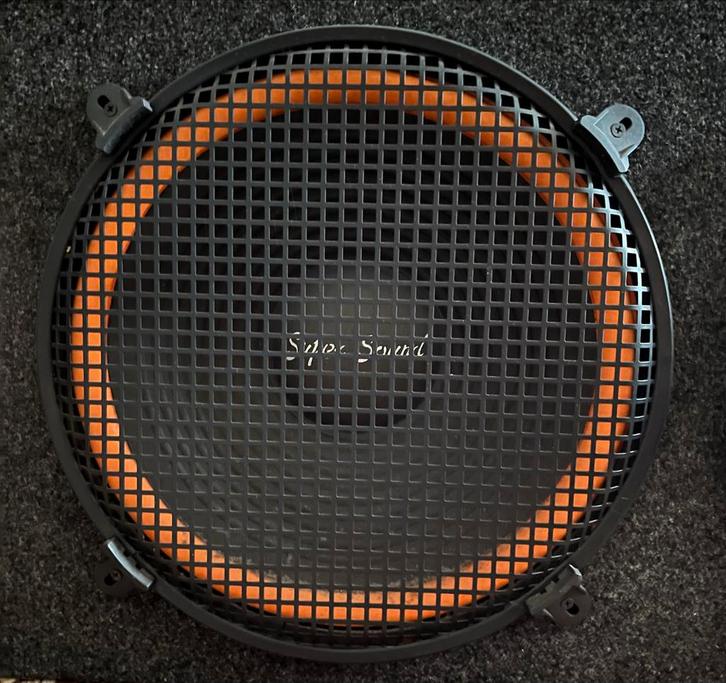 Luidspreker box met dubbele speakers, Audio, Tv en Foto, Luidsprekers, Gebruikt, Front, Rear of Stereo speakers, 120 watt of meer