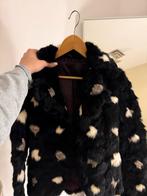 Zwarte bontjas met stippen, Ophalen of Verzenden, Zo goed als nieuw, Maat 38/40 (M), Zwart