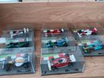 Formule 1 schaalmodel in vitrine, Hobby en Vrije tijd, Modelauto's | 1:43, Ophalen of Verzenden, Zo goed als nieuw, Auto, Overige merken