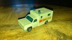 Matchbox Superfast No. 41 Chevrolet Ambulance 1977, Ophalen of Verzenden, Zo goed als nieuw, Auto