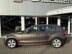 BMW 1-serie 116d Corporate - 5 Deurs, 1-Serie, Zwart, 4 cilinders, Bruin