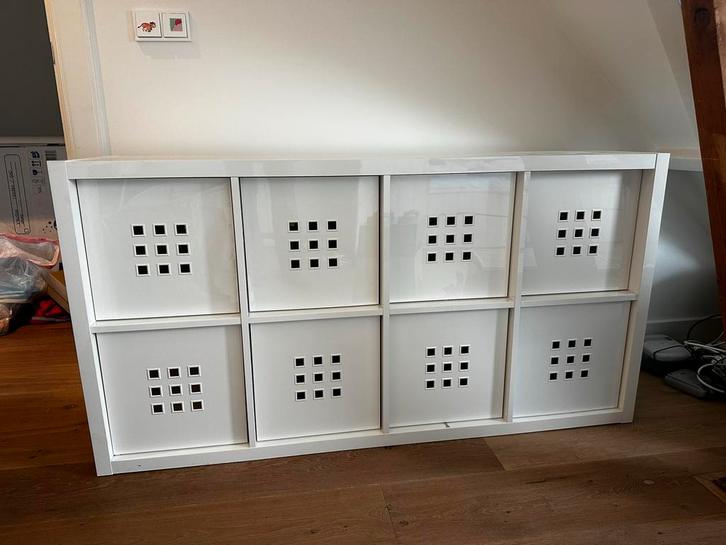 IKEA Kallax kast met 8 vakken en opbergbakken, Huis en Inrichting, Kasten | Lockerkasten, Gebruikt, Ophalen
