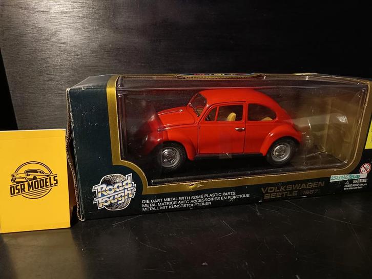 1:18 Volkswagen Beetle rood, Hobby en Vrije tijd, Modelauto's | 1:18, Nieuw, Auto, Overige merken, Ophalen of Verzenden