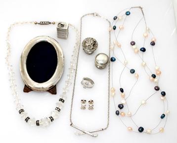 Groep Sieraden Kastopruiming Zilver Kettingen Etc. #1  beschikbaar voor biedingen