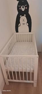 Baby bed met matras, Ophalen, Zo goed als nieuw