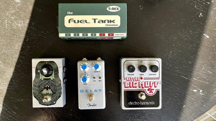 Diverse effect pedalen + powersupply, Muziek en Instrumenten, Effecten, Gebruikt, Delay of Echo, Distortion, Overdrive of Fuzz