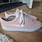 Nike SB low Pink 45 / 11, Kleding | Heren, Schoenen, Overige kleuren, Nike, Ophalen of Verzenden, Sneakers of Gympen