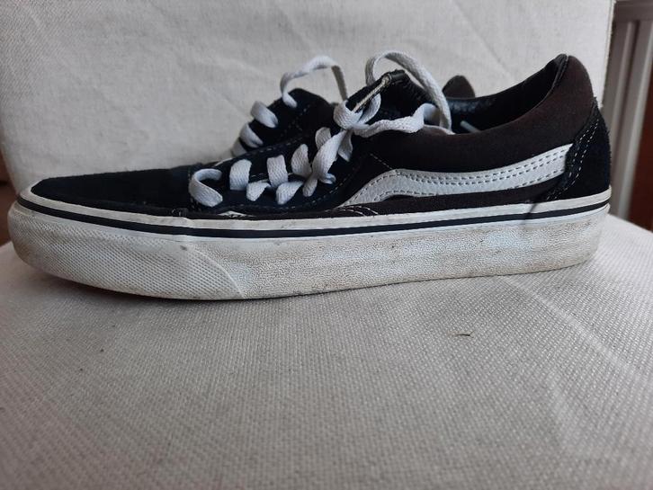 Vans zwart maat 37, Kleding | Dames, Schoenen, Zo goed als nieuw, Sneakers of Gympen, Zwart, Ophalen of Verzenden