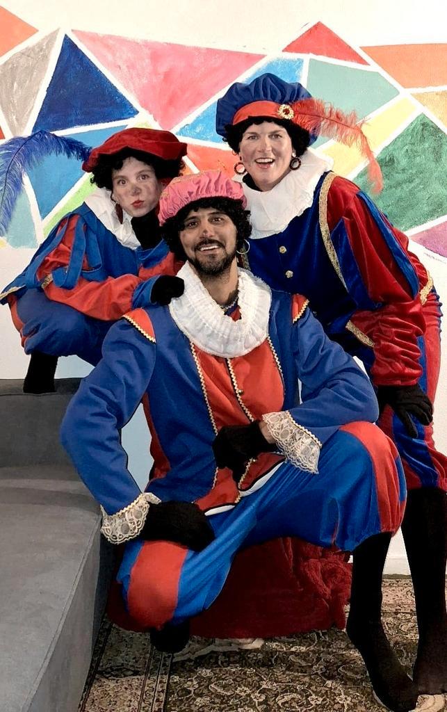 Vóór 45 euro komen er 3 VROLIJKE ROETVEEGPIETEN inhuren, Diversen, Sinterklaas, Nieuw, Ophalen