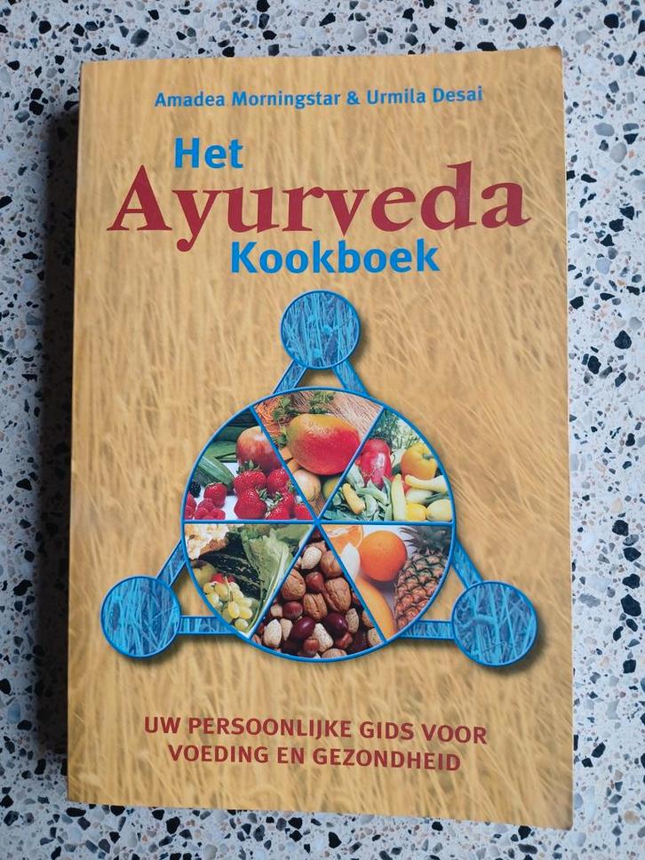 Het Ayurveda Kookboek - Amadea Morningstar VASTE PRIJS, Boeken, Kookboeken, Zo goed als nieuw, Voorgerechten en Soepen, Hoofdgerechten