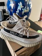 Yeezy Boots 350 V2, Ophalen of Verzenden, Zo goed als nieuw, Boots