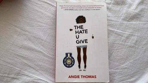 Angie Thomas - The hate u give, Boeken, Kinderboeken | Jeugd | 13 jaar en ouder, Zo goed als nieuw, Ophalen of Verzenden