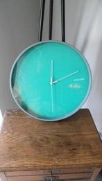 Karlsson design klok - 40cm diameter - mintgroen, Huis en Inrichting, Ophalen of Verzenden, Zo goed als nieuw, Analoog, Wandklok