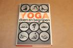 Yoga doen en begrijpen / André van Lysebeth, Ophalen of Verzenden, Gelezen, Meditatie of Yoga, Instructieboek