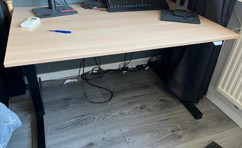 Elektrische zit sta bureau prof, Huis en Inrichting, Bureaus, In hoogte verstelbaar, Ophalen
