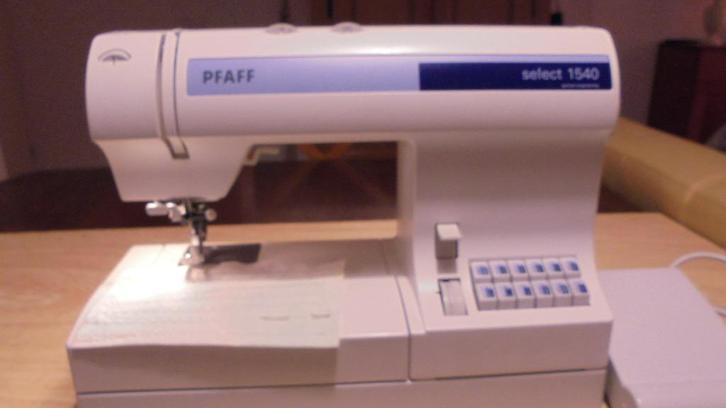 PFAFF naaimachine TYPE 1540, met boven transport., Hobby en Vrije tijd, Naaimachines en Toebehoren, Nieuw, Naaimachine, Pfaff