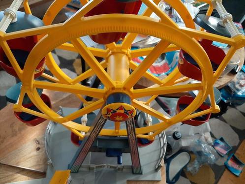 Playmobil reuzenrad en breakdance ( kermis), Kinderen en Baby's, Speelgoed | Playmobil, Zo goed als nieuw, Ophalen of Verzenden