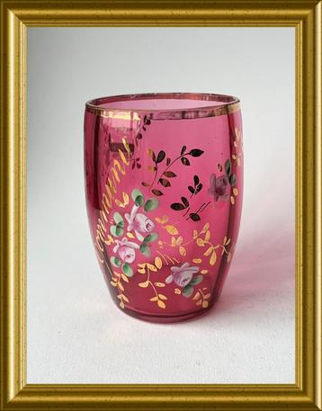Oud glas met geëmailleerd bloemen: Gedachtenis H. Communie beschikbaar voor biedingen