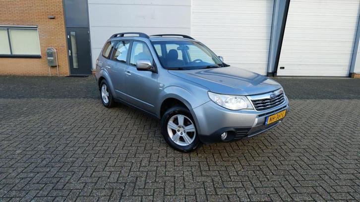 Subaru Forester 2.0 Luxury Youngtimer LPG-G3 4WD Panoramadak, Auto's, Subaru, Bedrijf, Te koop, Forester, 4x4, Airconditioning