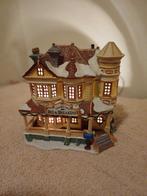 Stenen kersthuisjes met verlichting. € 10,00 per stuk, Diversen, Kerst, Ophalen