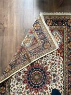 Prachtig tapijt perzische stijl, Ophalen, 100 tot 150 cm, Wit, Zo goed als nieuw