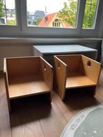 Houten kubus kinderstoeltjes 2x met zelfgemaakt tafeltje, Kinderen en Baby's, Kinderstoelen, Ophalen, Gebruikt, Overige typen
