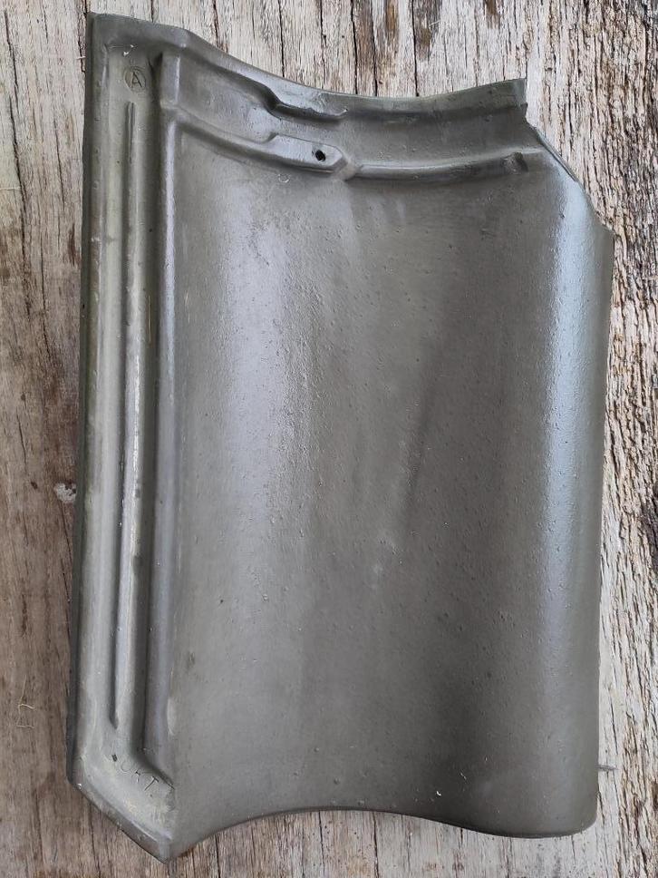 Partij gebruikte keramische dakpannen OVH, blauwgesmoord, Doe-het-zelf en Verbouw, Dakpannen en Dakbedekking, Gebruikt, Dakpannen