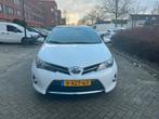 Toyota Auris 1.8 Hybrid 73KW 5D 2014 Wit, Origineel Nederlands, Te koop, 98 pk, 5 stoelen