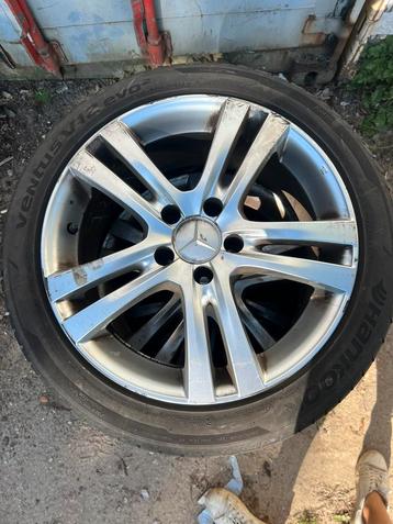 Set 4 banden met velg - 225 45 R17 - Mercedes - Hankook beschikbaar voor biedingen