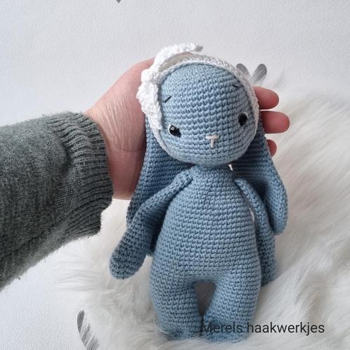 Handgemaakte knuffelkonijn, llicht opgevuld, Kinderen en Baby's, Kraamcadeaus en Geboorteborden, Nieuw, Ophalen of Verzenden