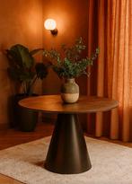 Woood Maggie eettafel, Ophalen, Rond, Zo goed als nieuw, Metaal