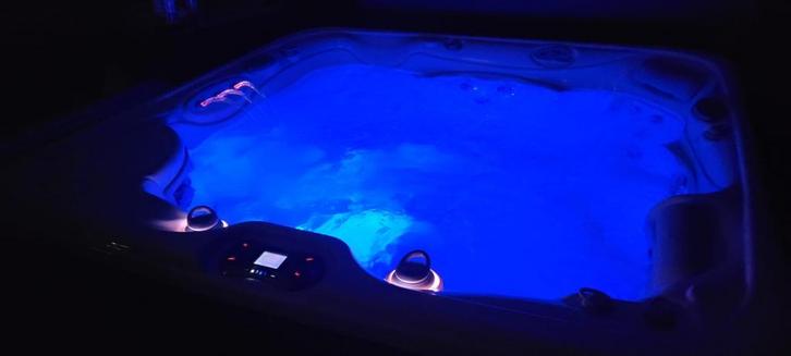 Hotspring envoi jacuzzi, Tuin en Terras, Zwembad-toebehoren, Zo goed als nieuw, Ophalen of Verzenden