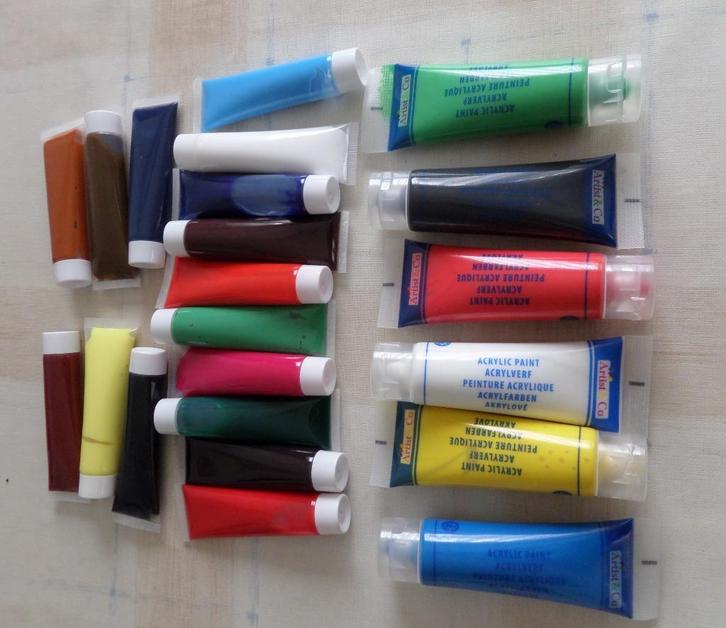 Nieuw Acrylverf diverse Tubes, Hobby en Vrije tijd, Schilderen, Nieuw, Acrylverf, Ophalen of Verzenden