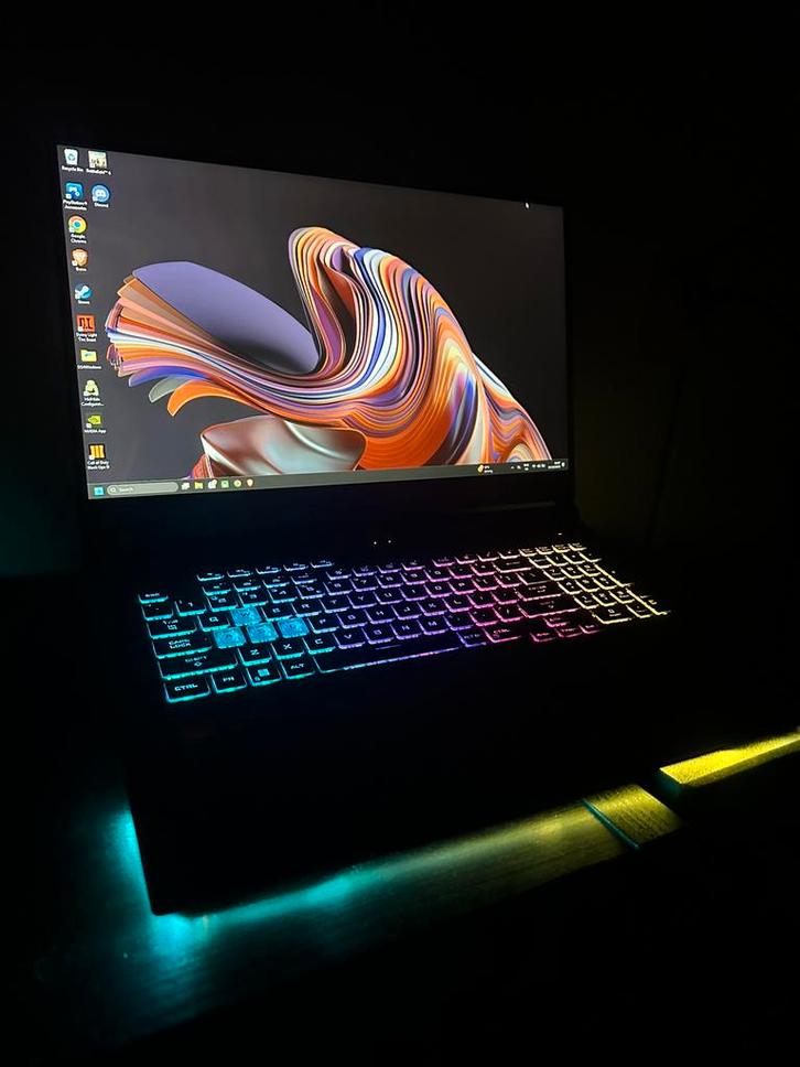 ASUS ROG Strix G17 RTX 4060 AMD Ryzen 9 7940HX Game laptop, Computers en Software, Windows Laptops, Zo goed als nieuw, 17 inch of meer