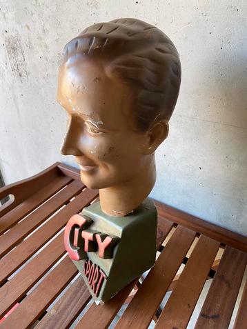 Vintage City Sports mannequin display  beschikbaar voor biedingen