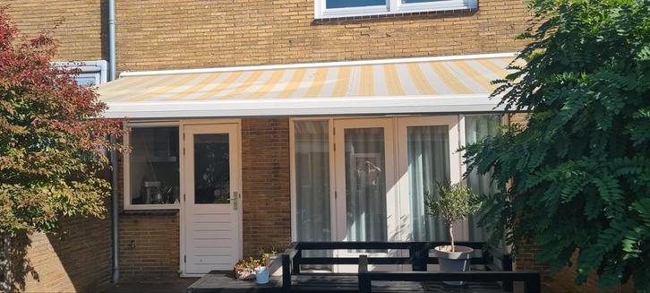 Electrisch zonnescherm, Tuin en Terras, Zonneschermen, Gebruikt, Knikarmscherm, 150 tot 300 cm, 450 cm of meer, Elektrisch, Ophalen