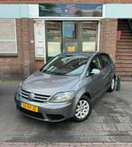 Volkswagen Golf Plus 1.6 FSI AUT 2007 NAP/Airco/Nwe APK, 65 €/maand, Stof, Zwart, 4 cilinders